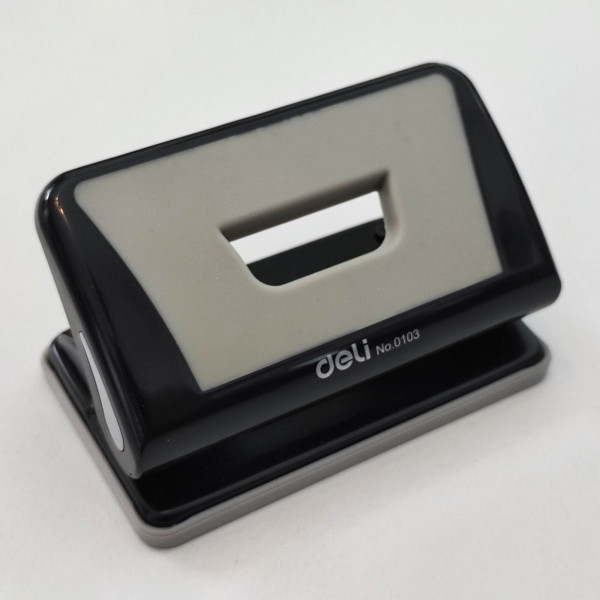 Lyukasztó DELI 0103 2 lyukú 10 lap szürke 