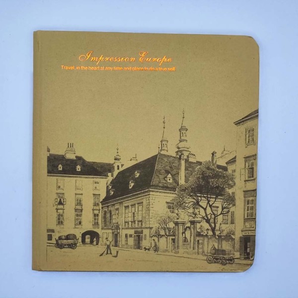 Jegyzetfüzet 13x14cm keményfedeles vonalas design belső