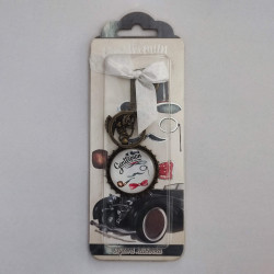 Old timer kulcstartó 